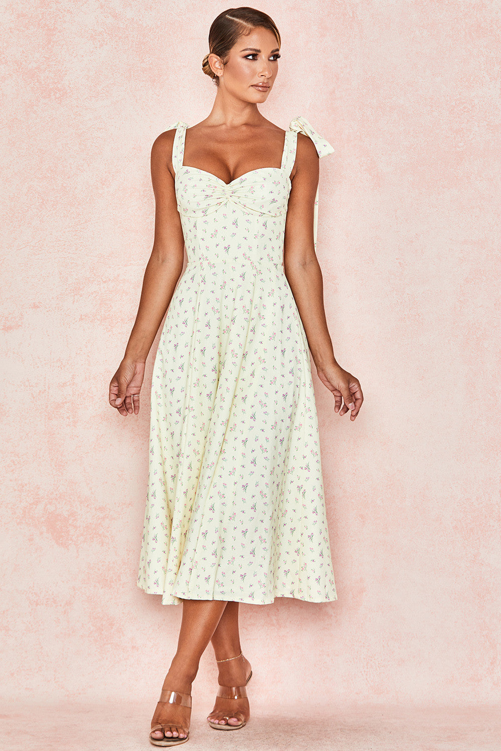 Blommig midi solklänning