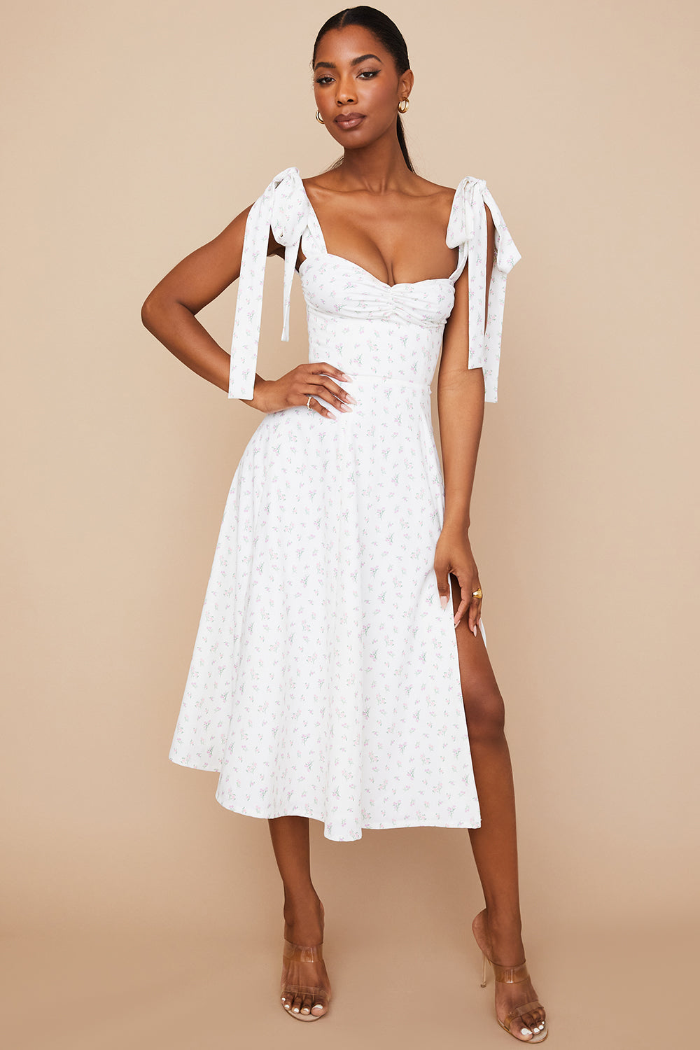 Blommig midi solklänning