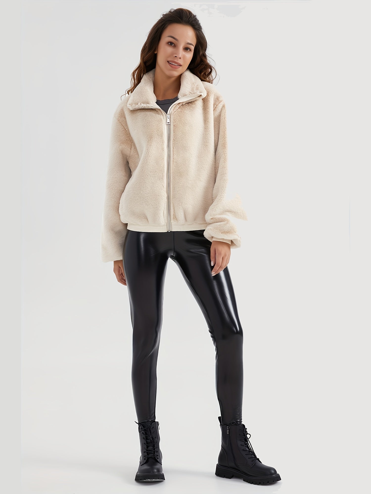 Fuskpälsjacka med stå krage