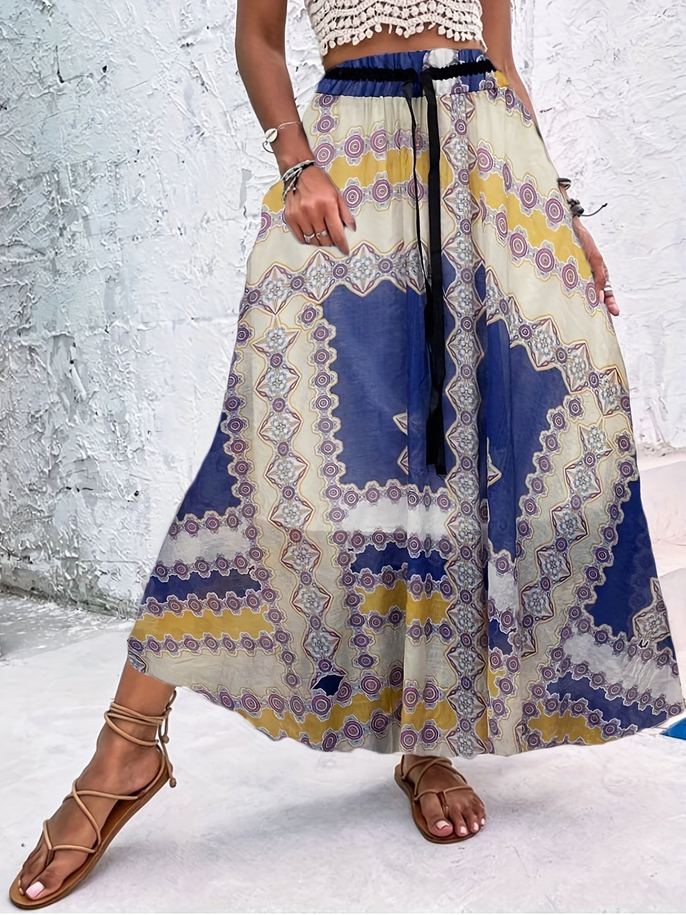 Plisserade kjolar med prickar för sommaren