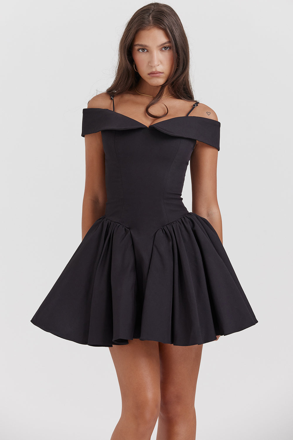 Off shoulder miniklänning