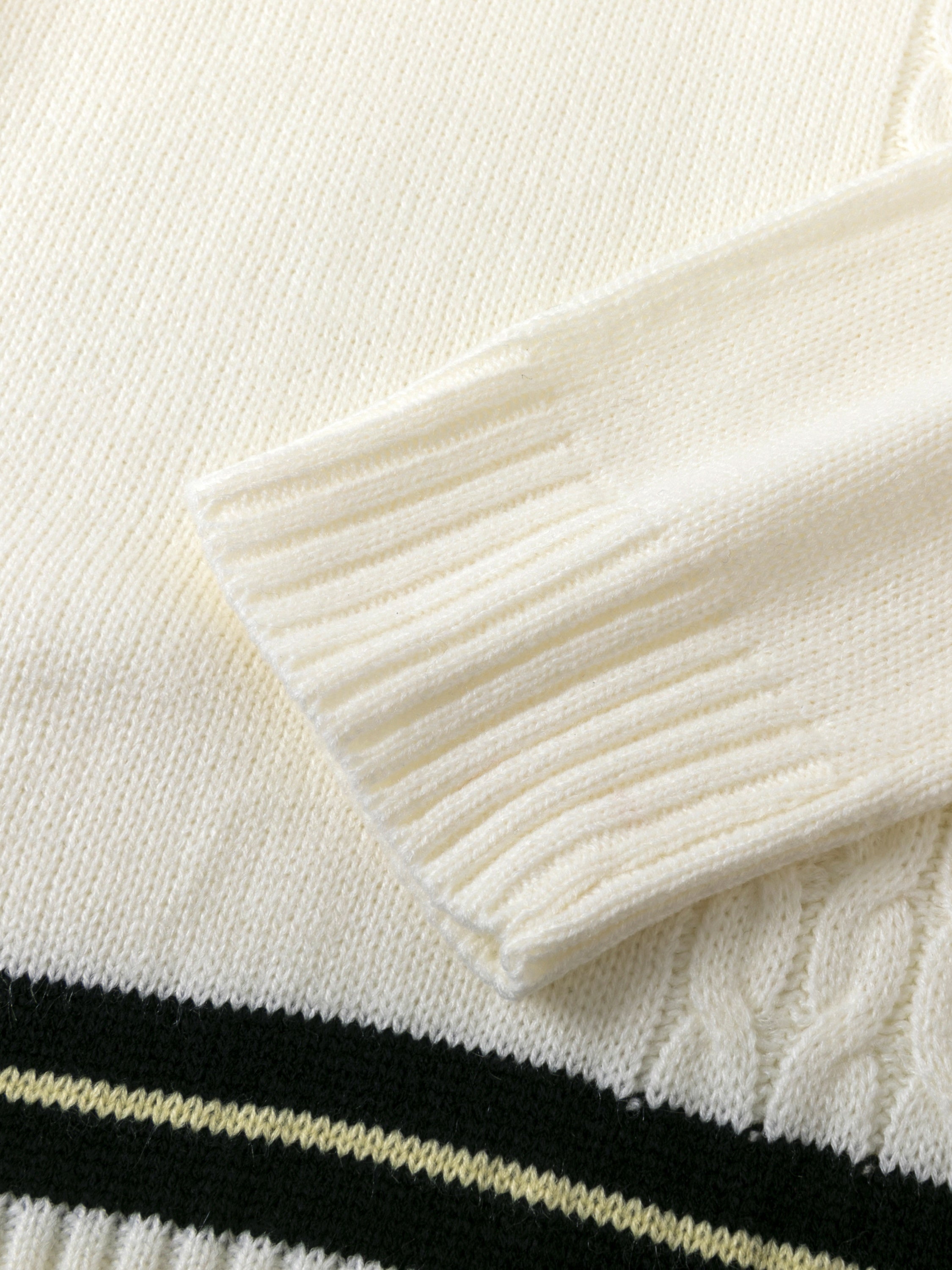 Beige stickad tröja med medium stretch