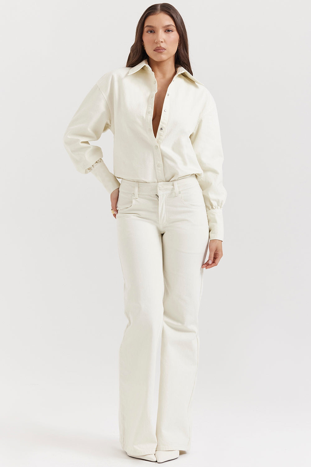 Ivory jeansskjorta med utsvängda jeans med vida ben