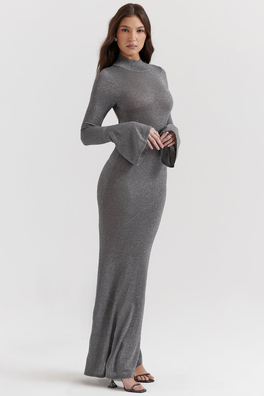 Maxiklänning i metallisk stå l