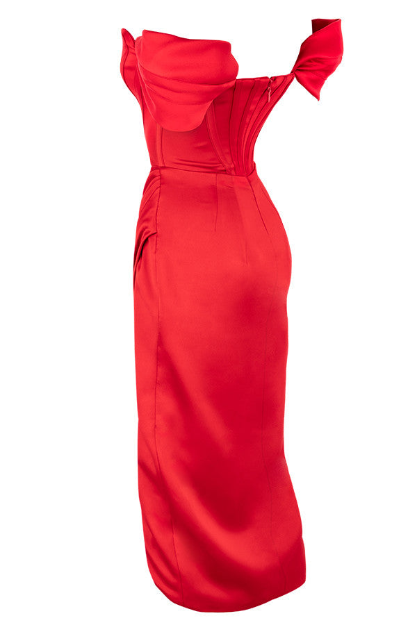 Off shoulder klänning i satin