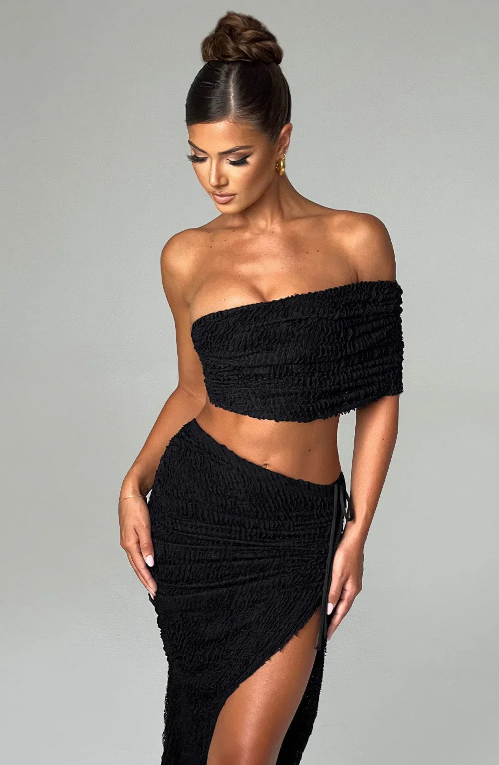 Texturerad off-shoulder topp med kjol
