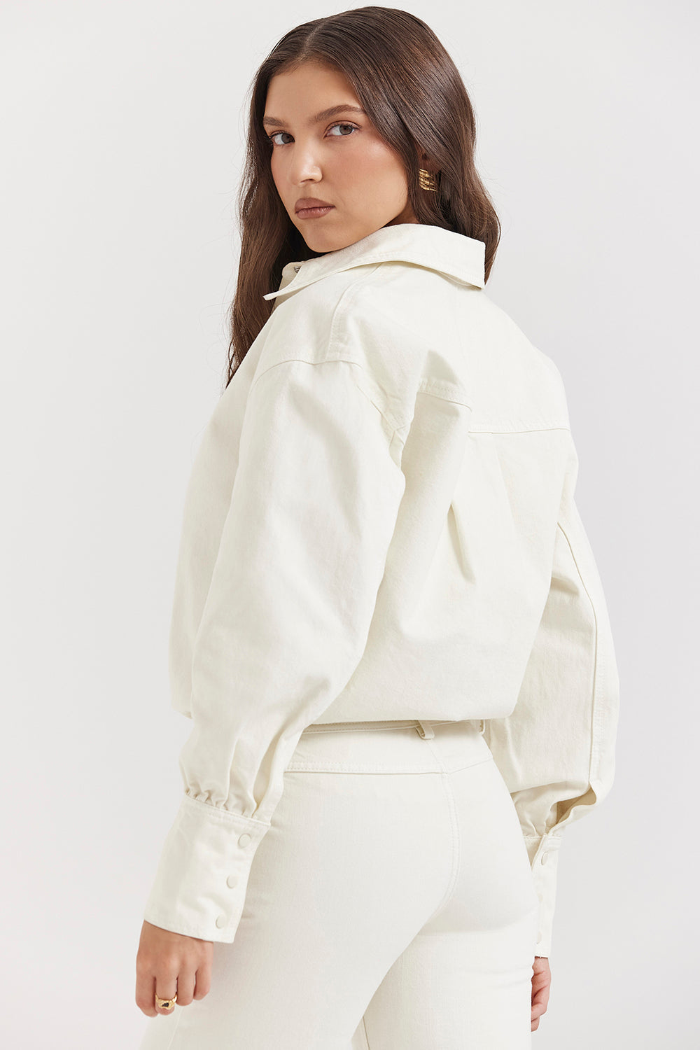 Ivory jeansskjorta med utsvängda jeans med vida ben