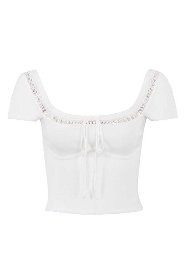 Elfenbensfärgad elegant ribbstickad topp med minikjol