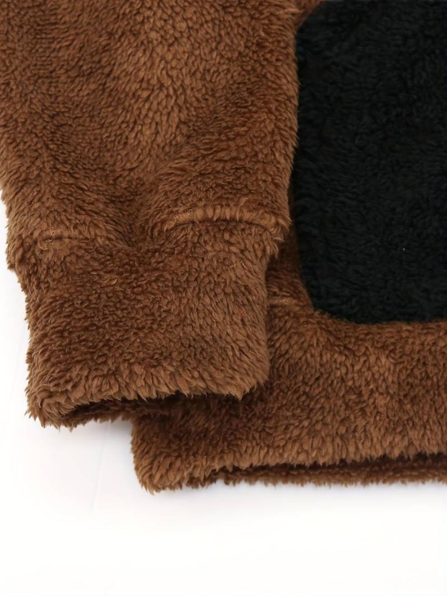 fluffig hoodie och träningsbyxor