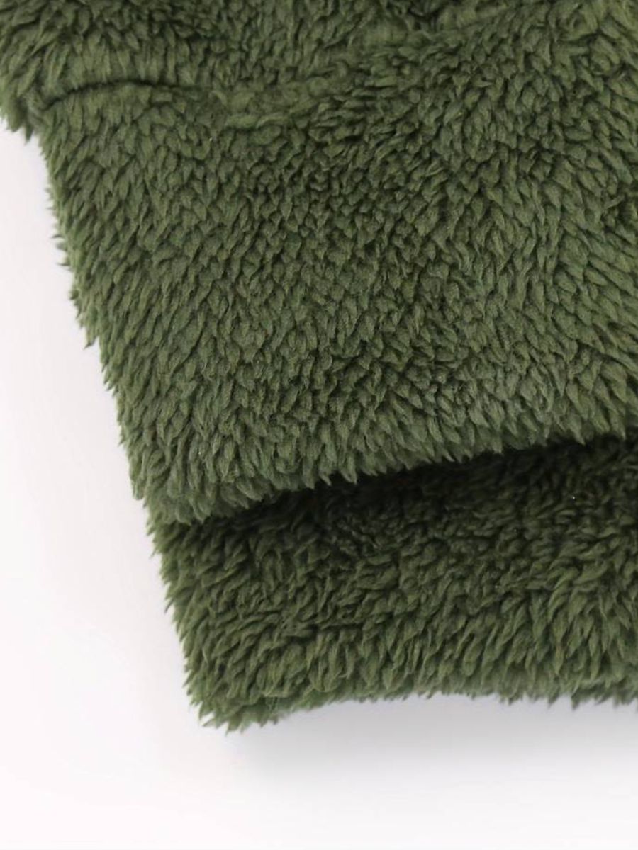 fluffig hoodie och träningsbyxor