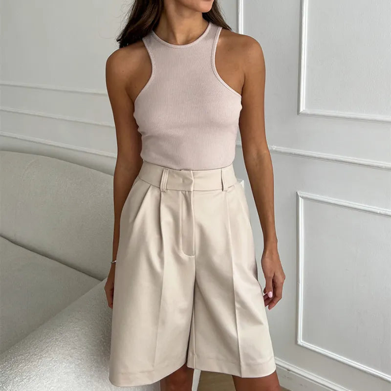 Klassiska knŠlŒnga shorts i beige