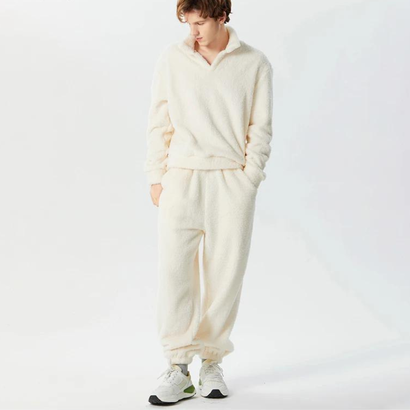 Fuzzy Fleece sweatshirt med lå nga ärmar och lå nga byxor