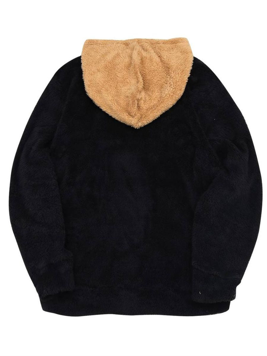fluffig hoodie och träningsbyxor