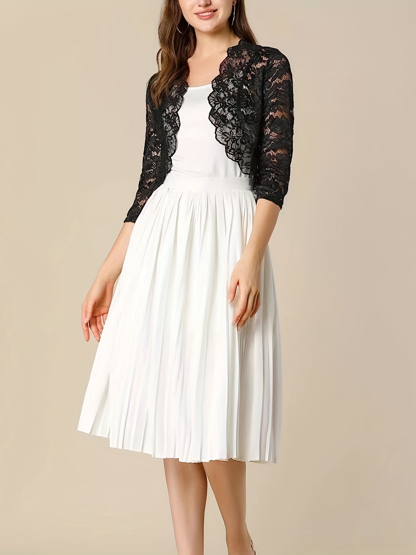 Halvtransparent cropped cardigan med blommig spets