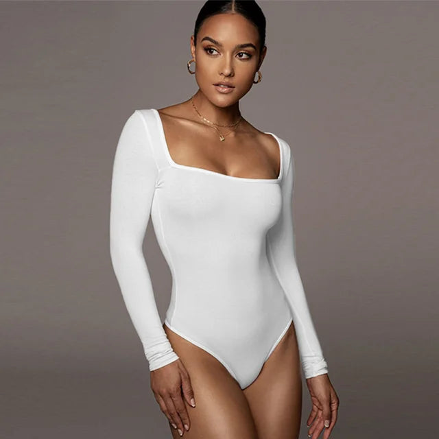 Långärmad jumpsuit med fyrkantig hals