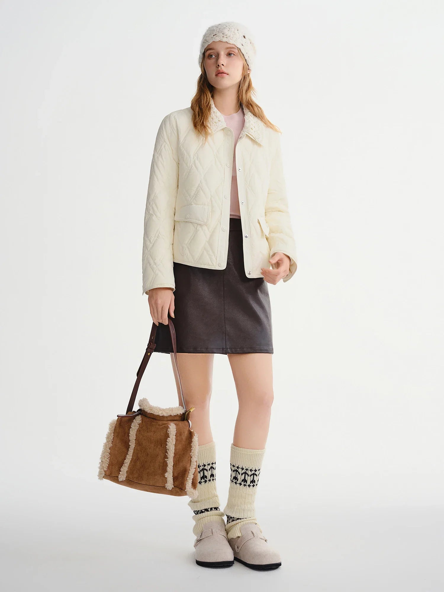 Kort läderkjol med bälte