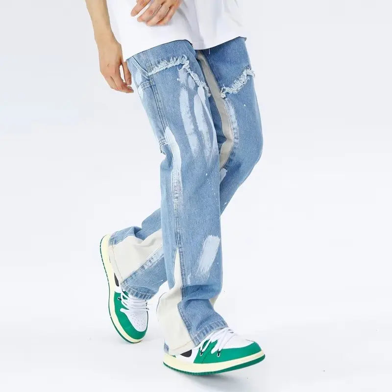 Baggy flare jeans i streetwear-stil