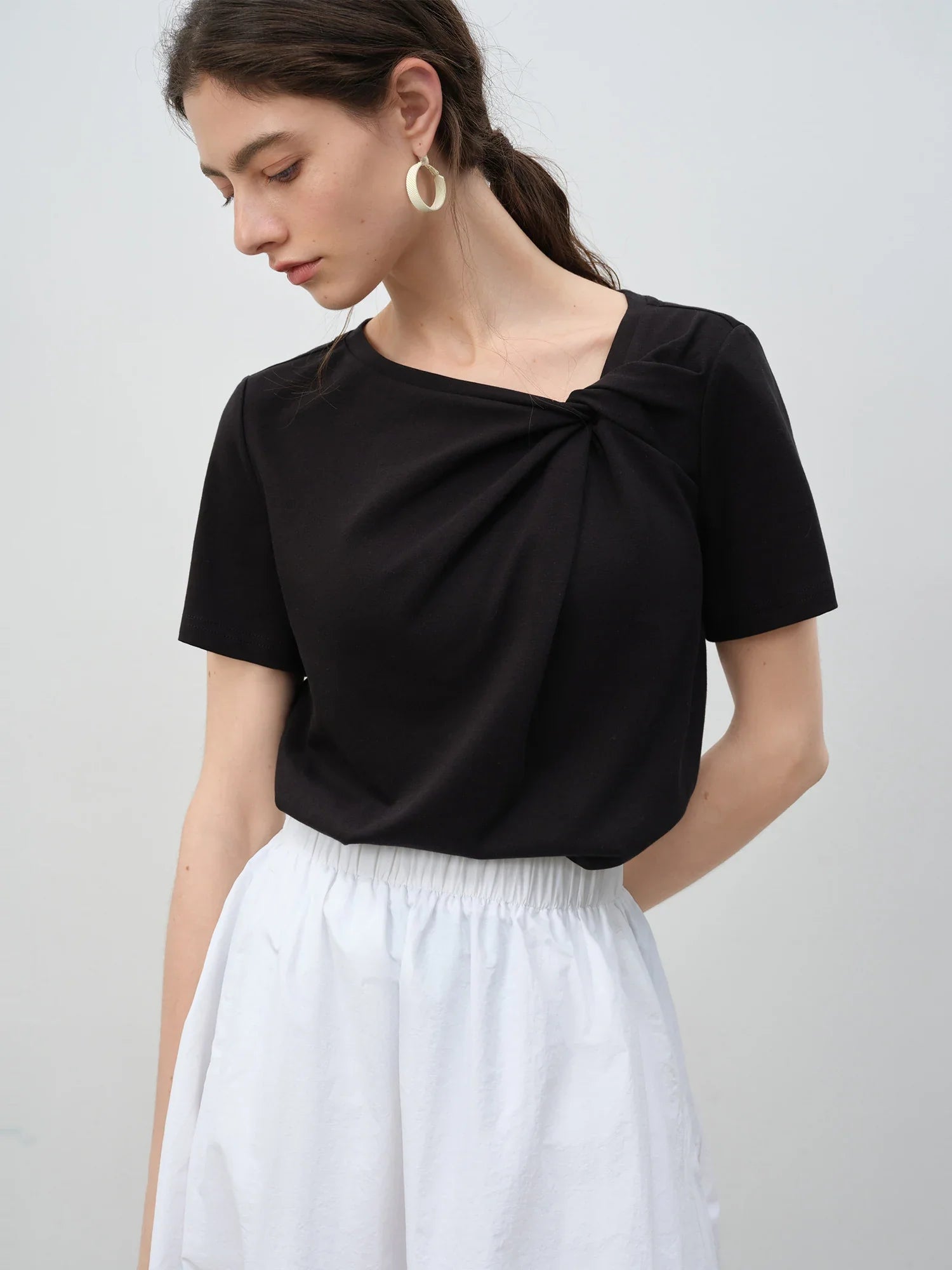 Kortärmad t-shirt med vridning