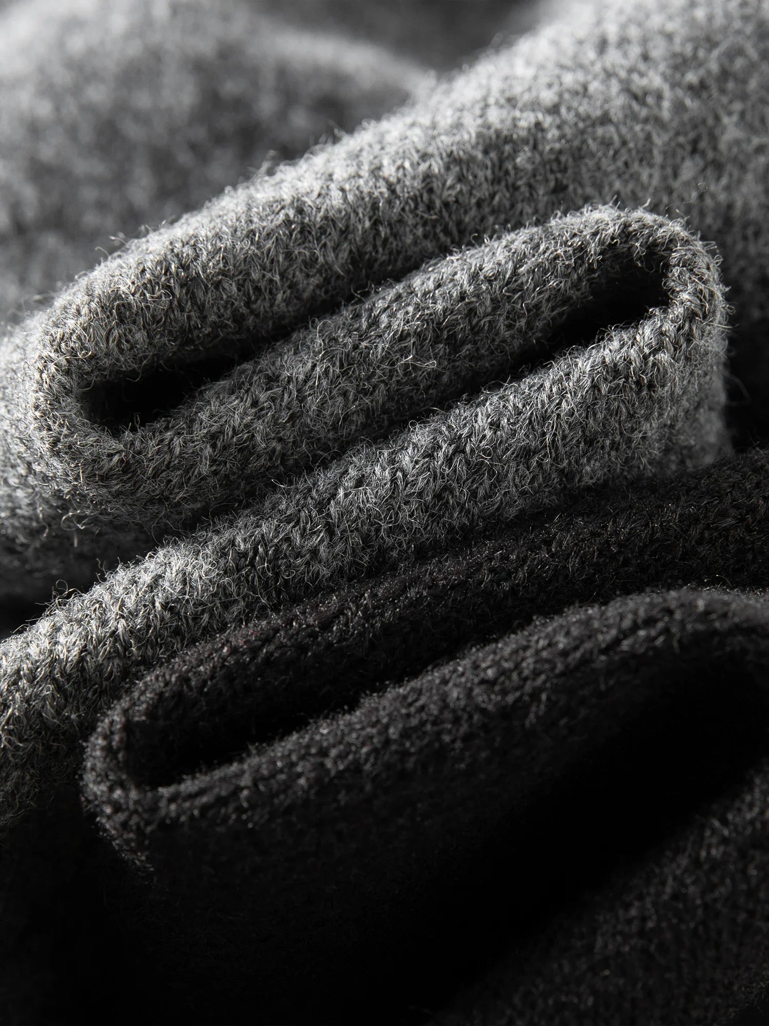 Avslappnade lösa ullbyxor