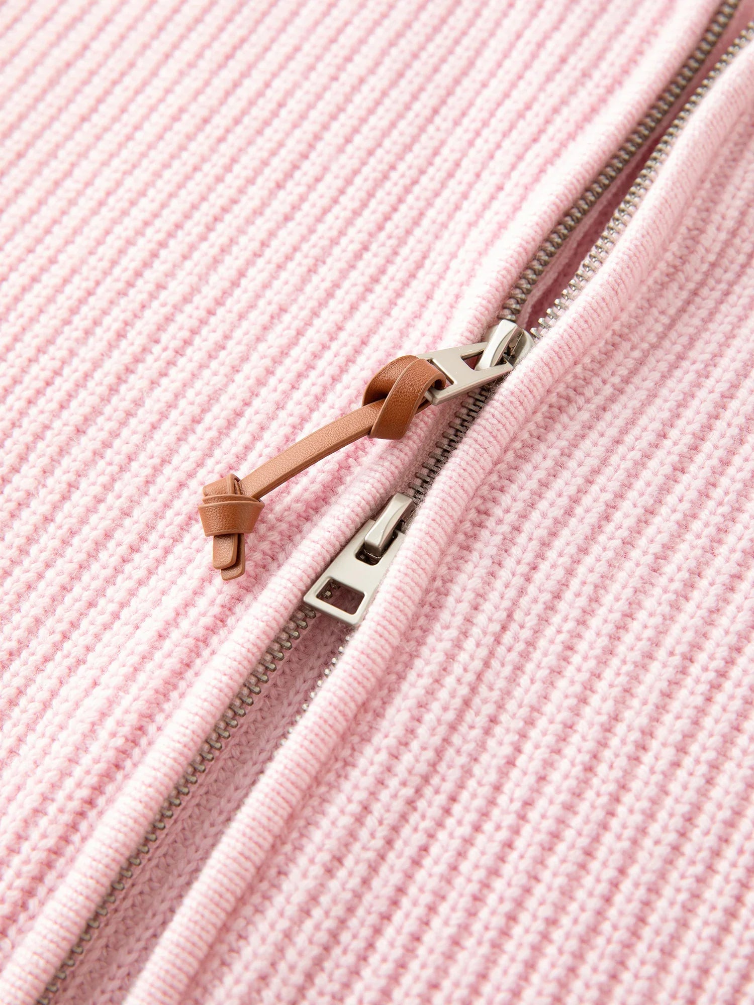 Stickad kofta i ullblandning med dubbel dragkedja