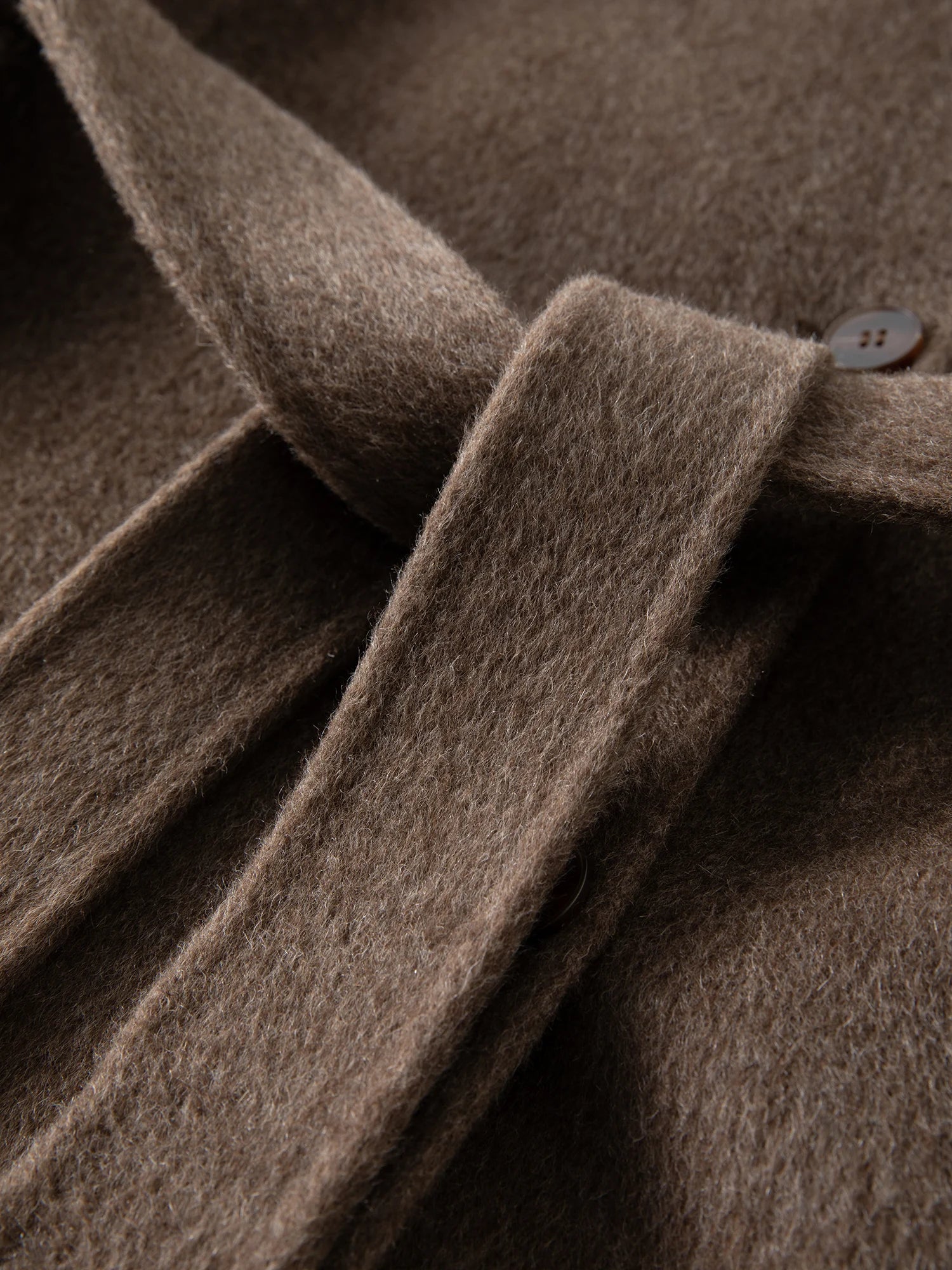 Lång ullkappa med dubbelsidig design