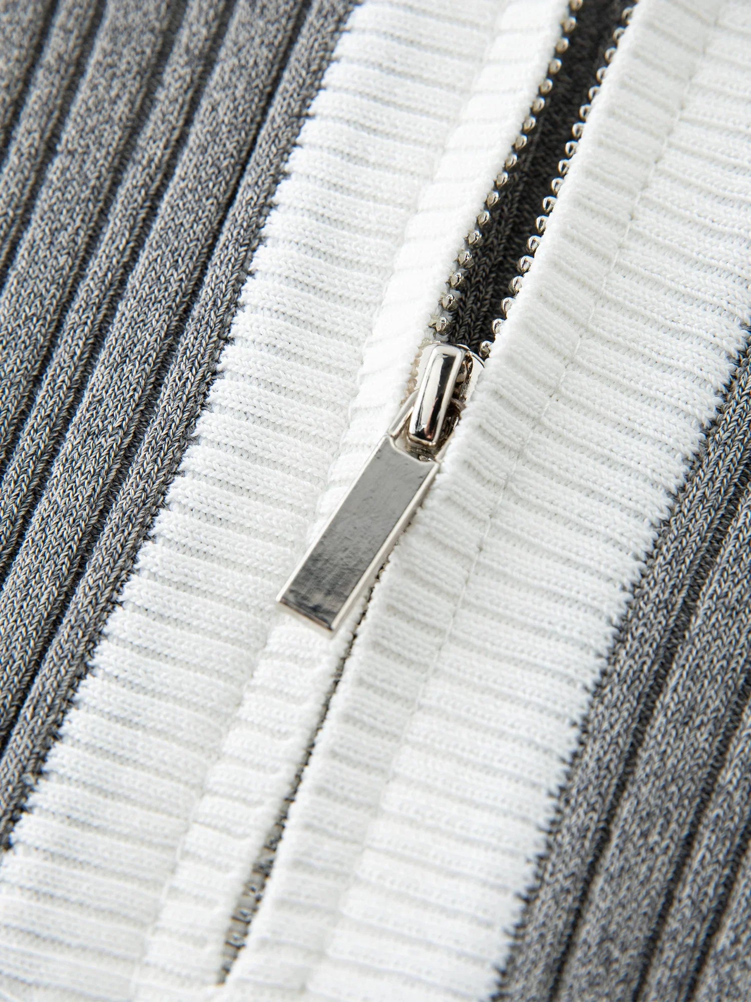 Kortärmad stickad randig t-shirt