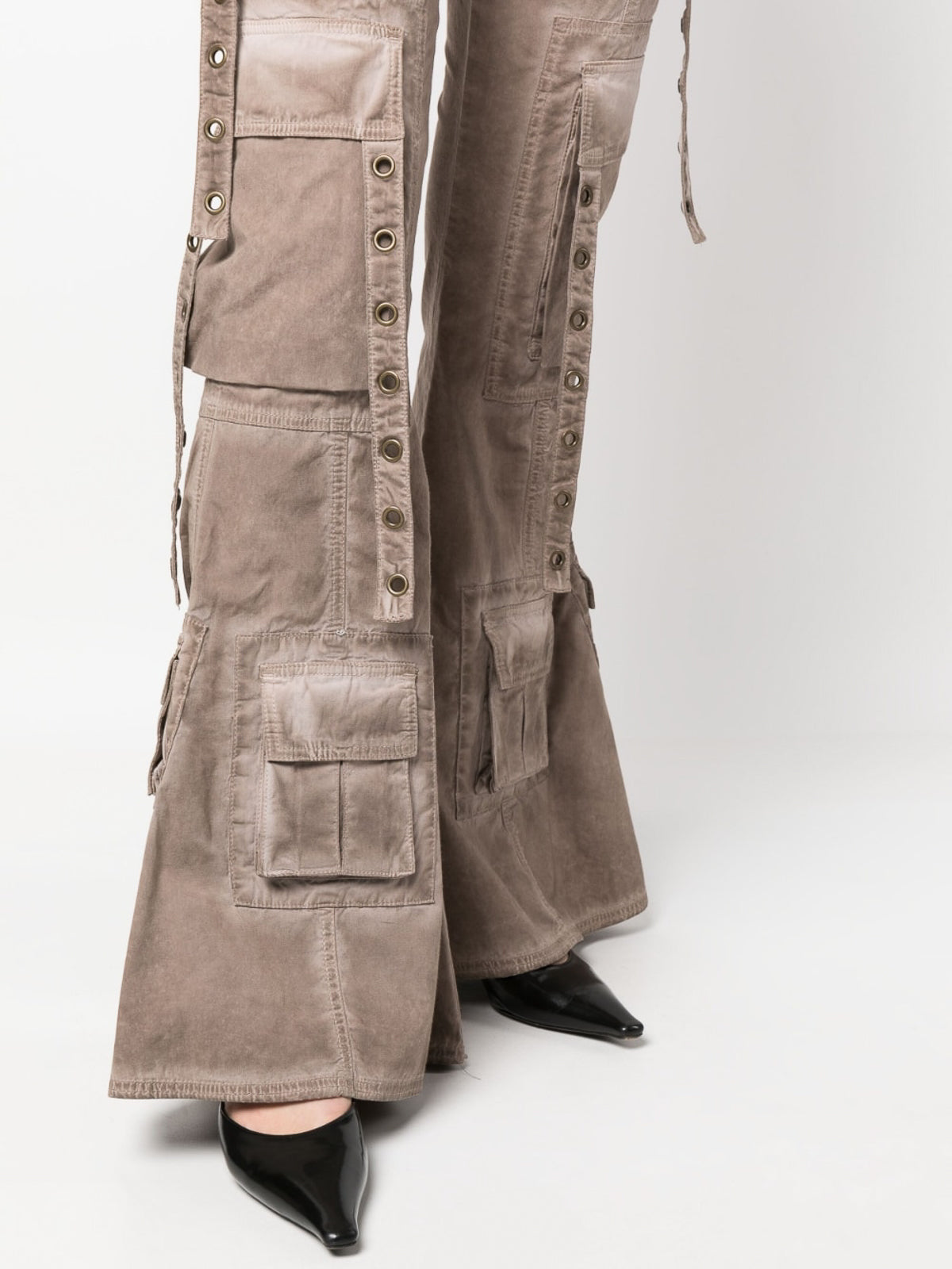 Bootcut cargo byxor