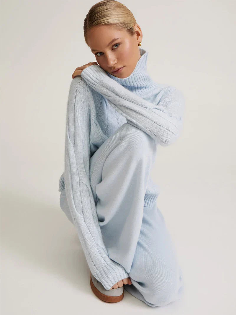 Set med strukturerad polotröja och byxor