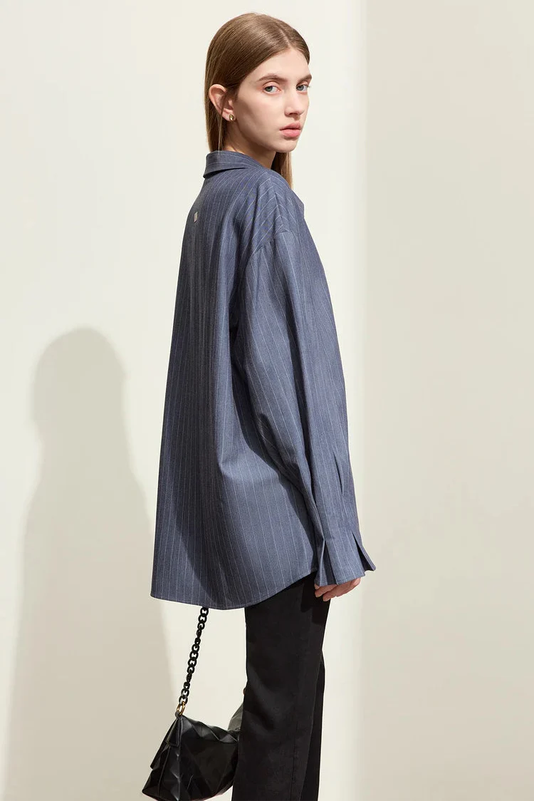 Randig skjorta med lång ärm och lös passform