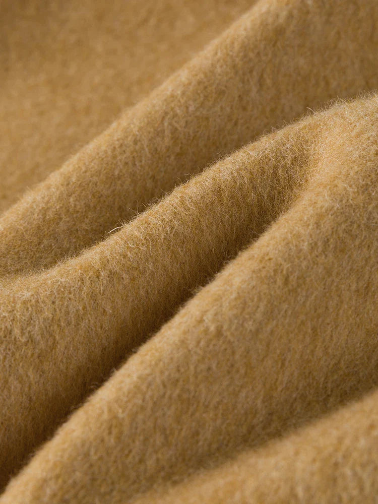 Kakifärgad ullkappa med bälte