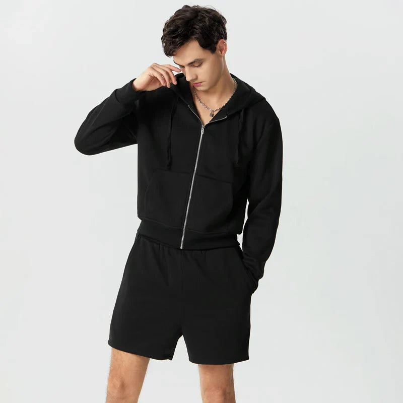 Lå ngärmad sweatshirt och huvshorts