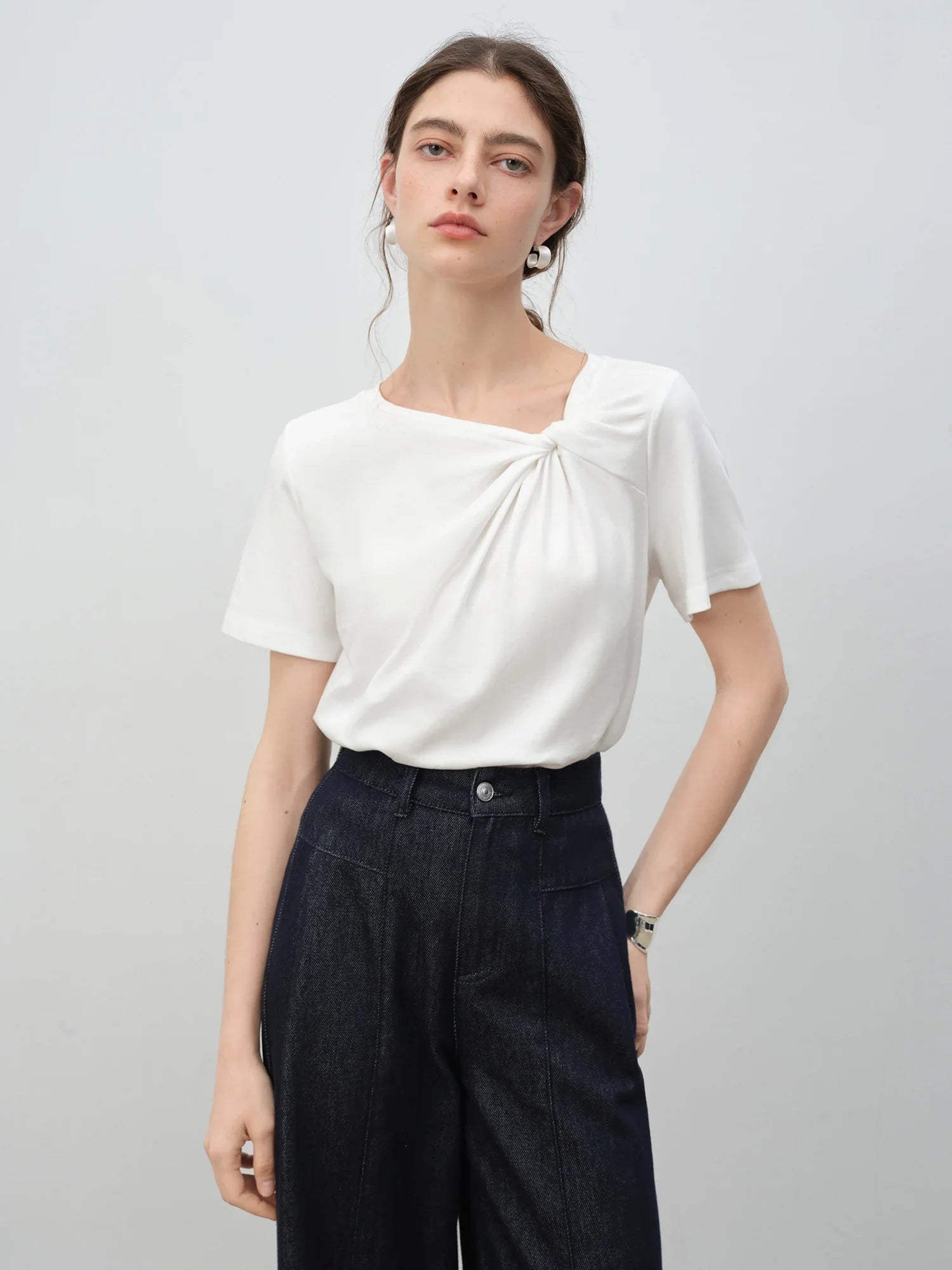 Kortärmad t-shirt med vridning