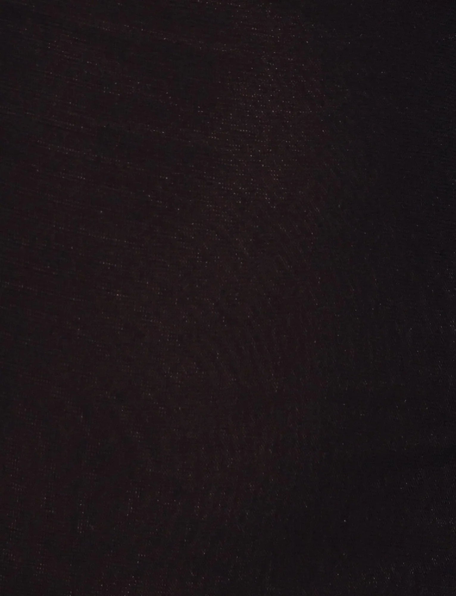 V-ringad dragsko med volang och åtsittande hängslen i höftkjol