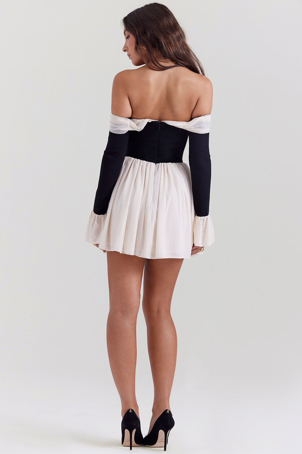 Off shoulder klänning