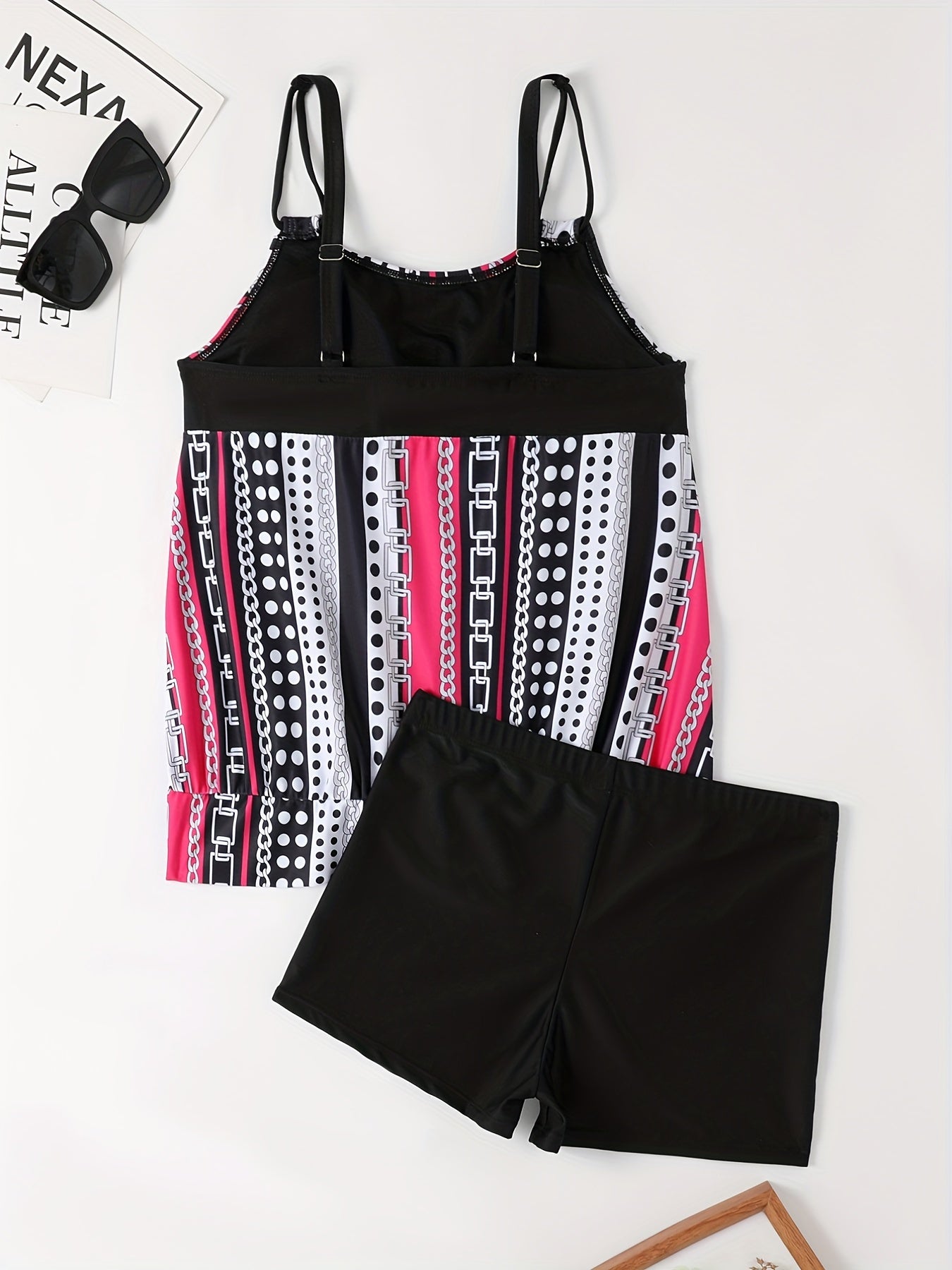 Tankini-set med ränder och prickar