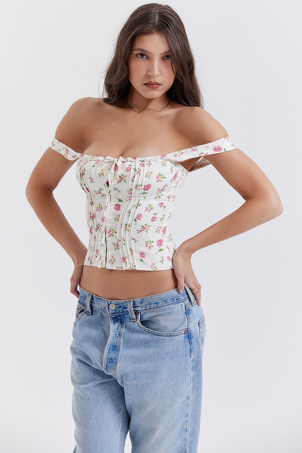 Topp med blommönster