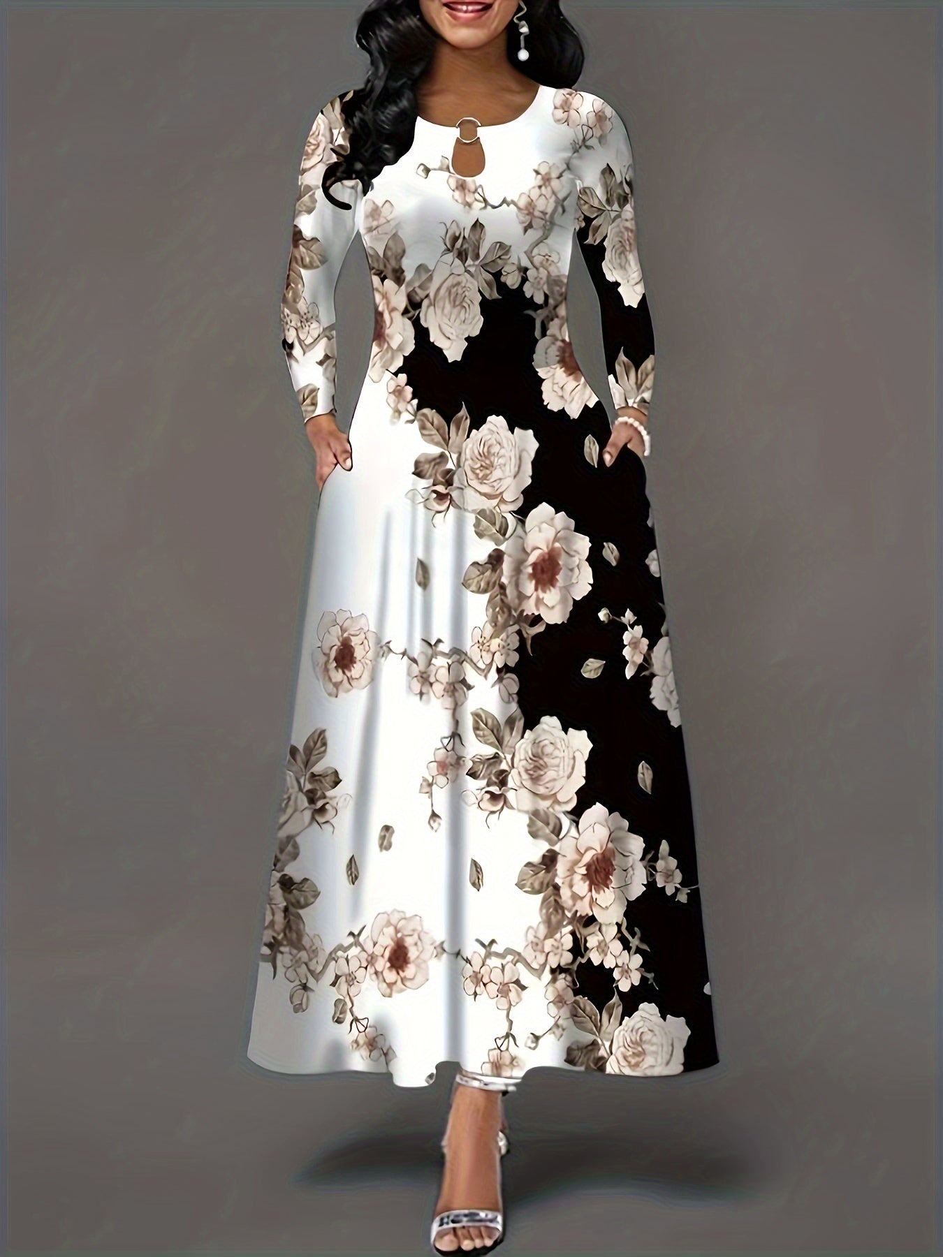 Elegant nyckelhå lsklänning med blommönster