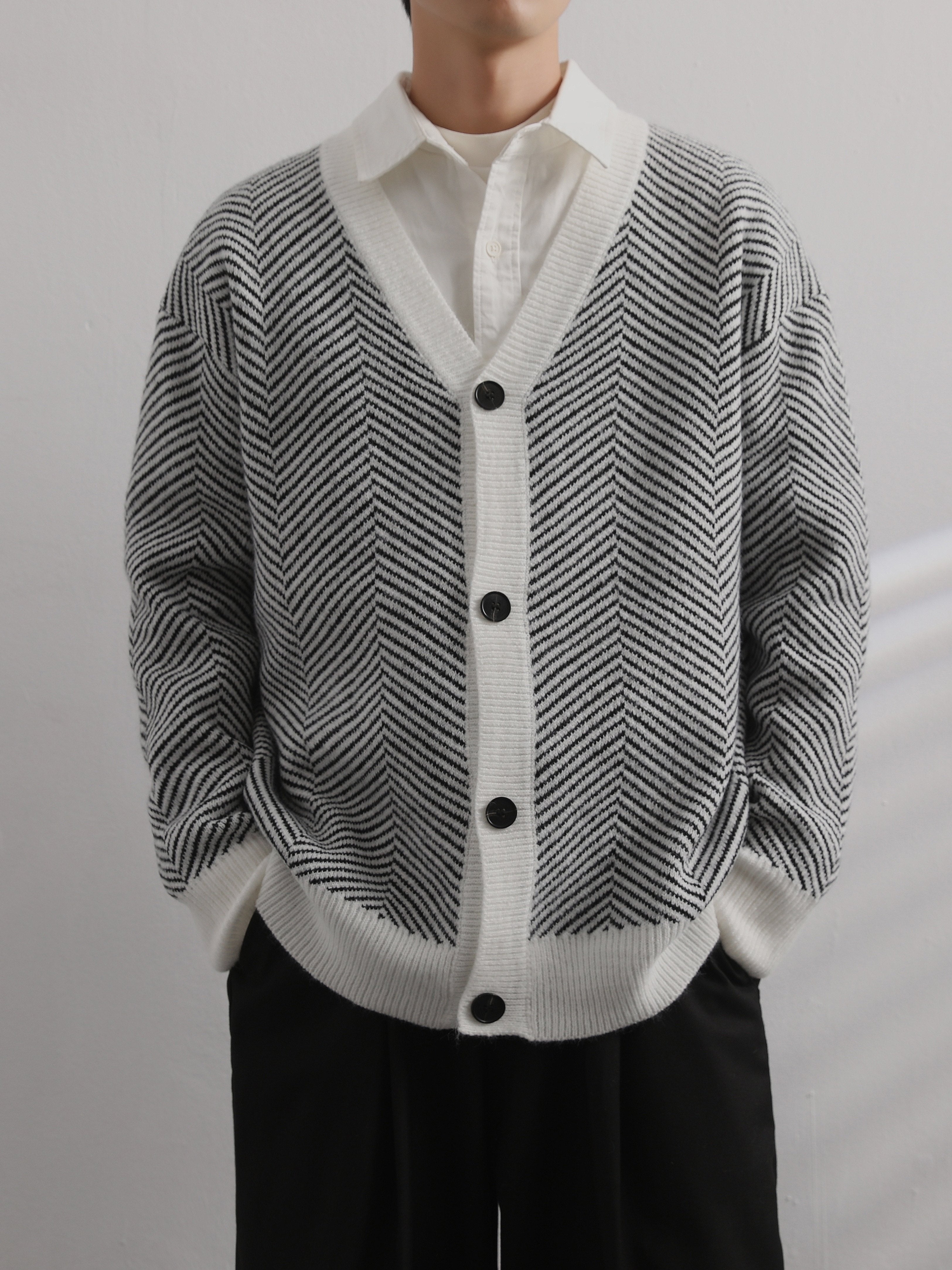 Snygg randig lös cardigan