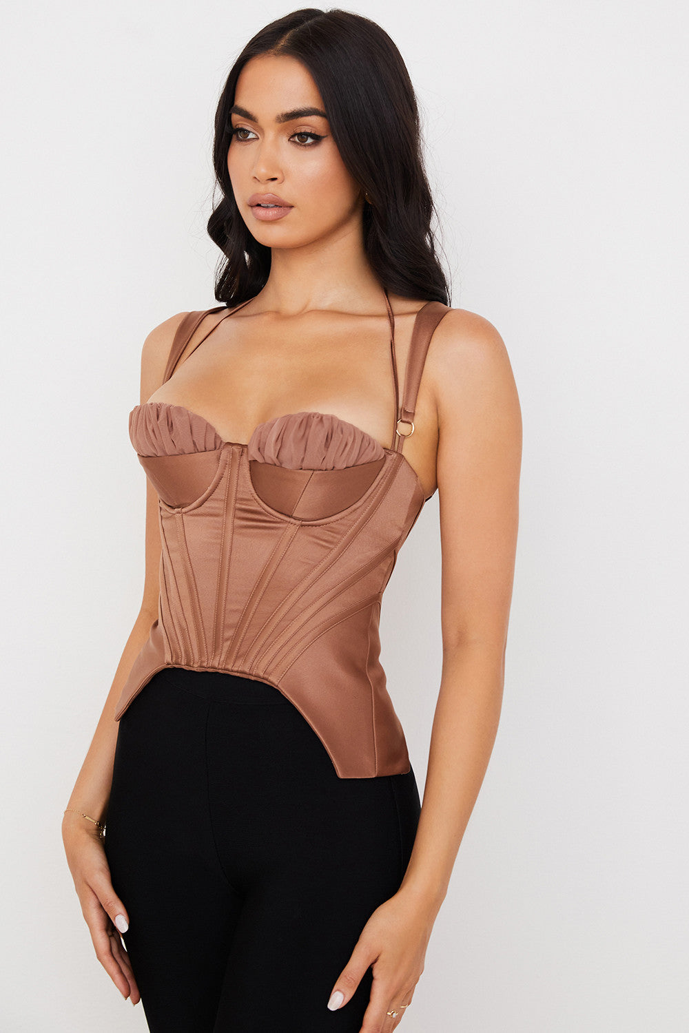 Peplum-korsett i toffee satin