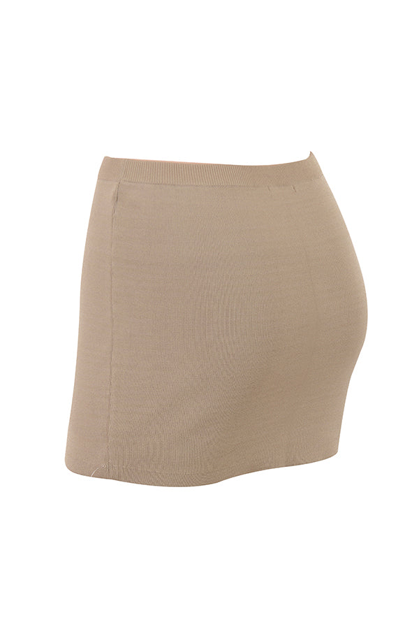 Taupe stickad topp med lå nga ärmar och minikjol