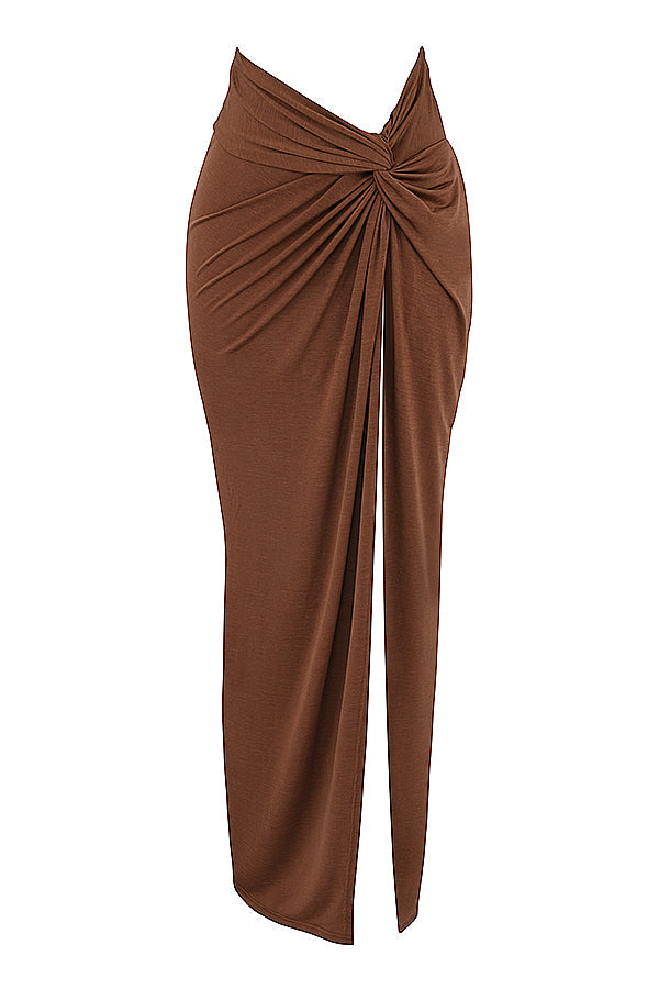 Chokladrynkad crop top med jersey maxi kjol med vridning fram