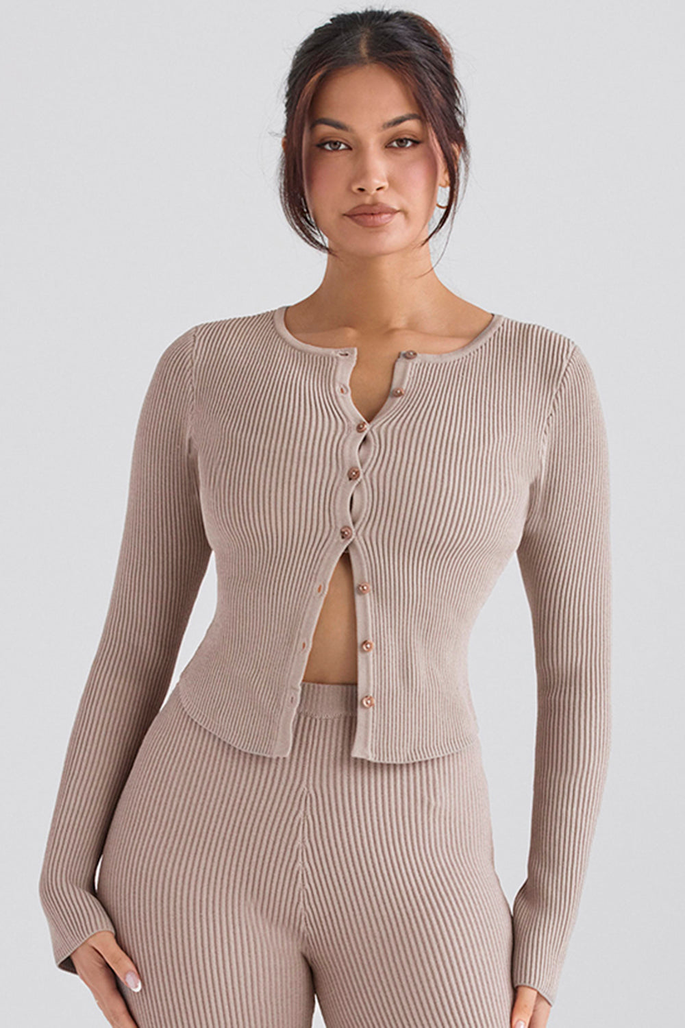 Ribbstickad cardigan med leggings